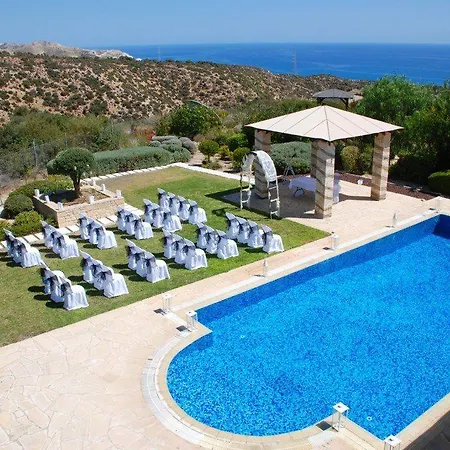 “relax At Your Private While The Kids Play In The Pool″ - Galata * Kouklia