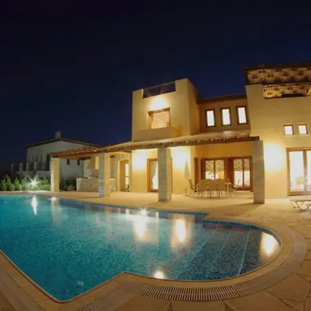 “relax At Your Private While The Kids Play In The Pool″ - Galata * Kouklia