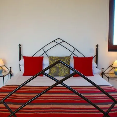 “relax At Your Private While The Kids Play In The Pool″ - Galata Villa Kouklia
